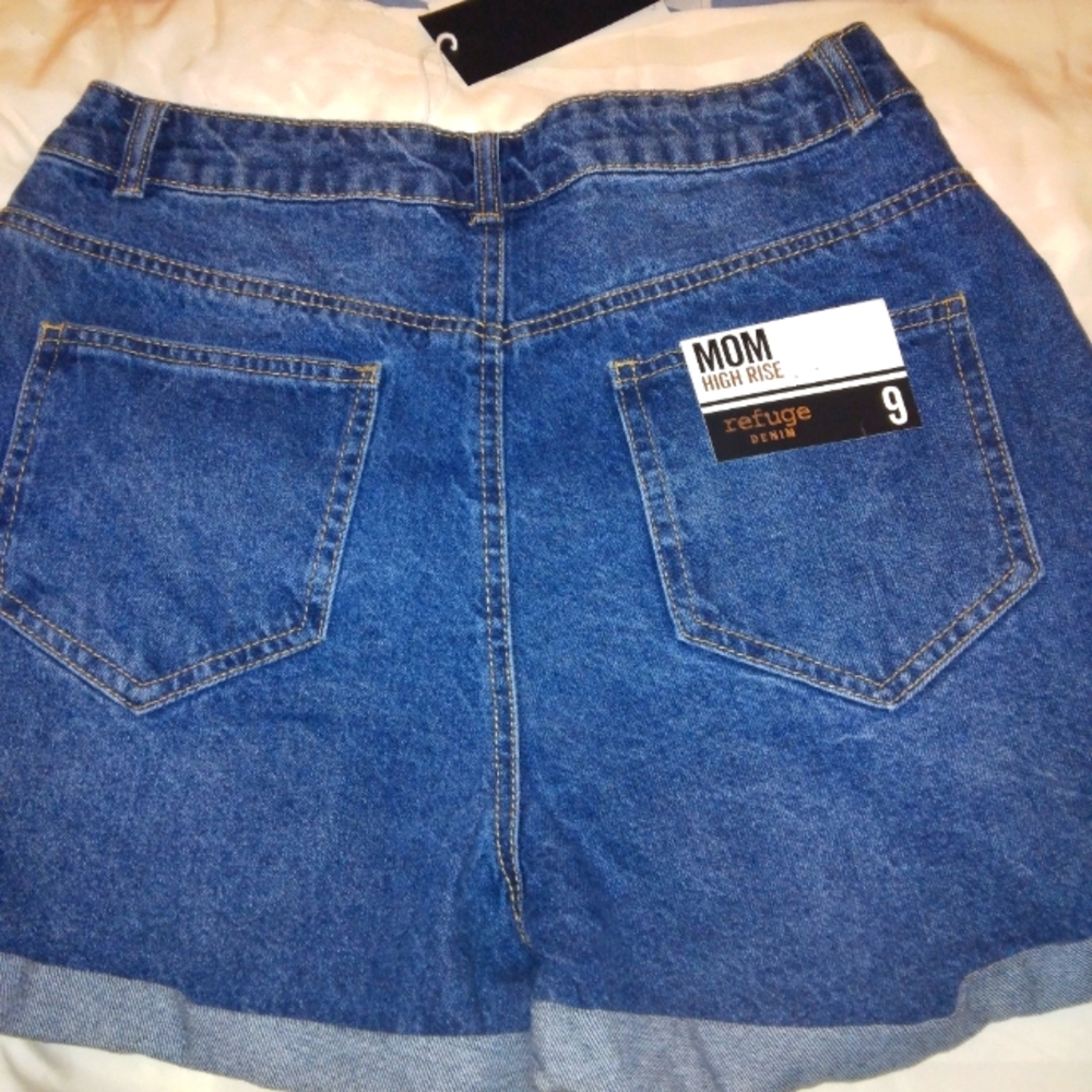 Mom  High Rise  Denim shorts.